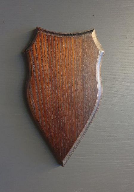 Rehschild dunkel
